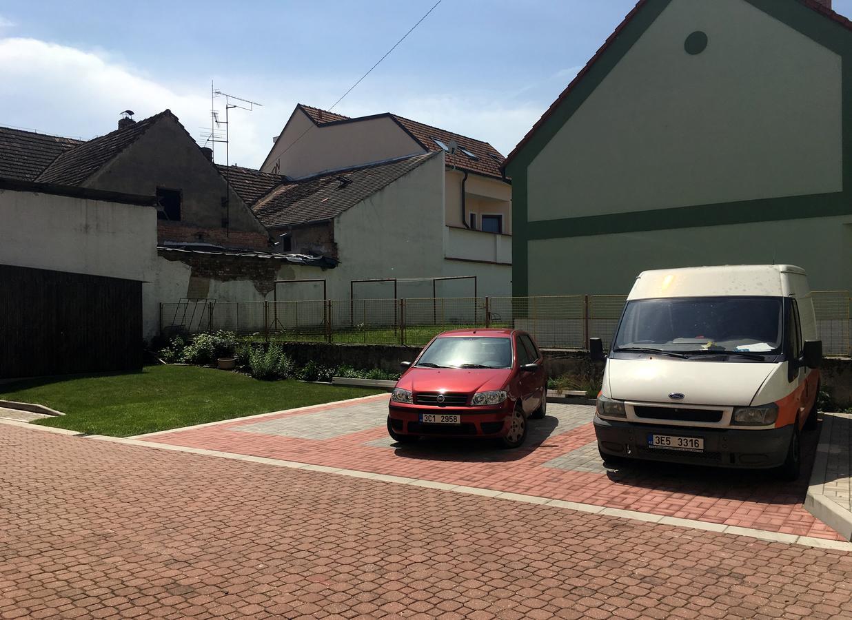Apartmany Na Sadech Třeboň Buitenkant foto
